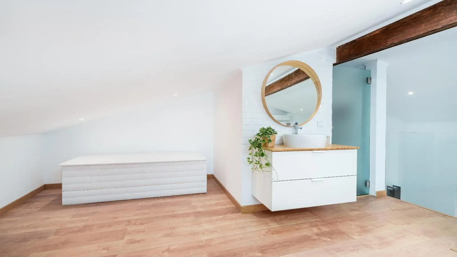 Unique Beautifully Restored Town House Loule Holiday home