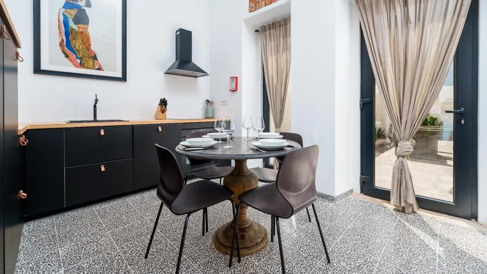 Unique Beautifully Restored Town House Loule